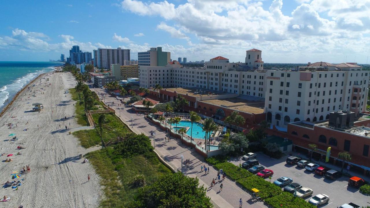 670 Partial Ocean View Hollywood Beach Dania Beach Exterior photo
