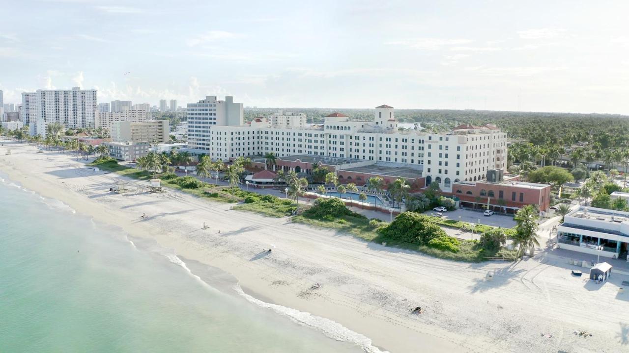 670 Partial Ocean View Hollywood Beach Dania Beach Exterior photo