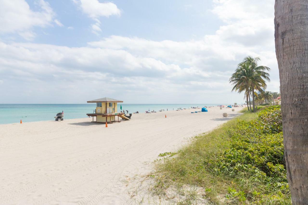 670 Partial Ocean View Hollywood Beach Dania Beach Exterior photo